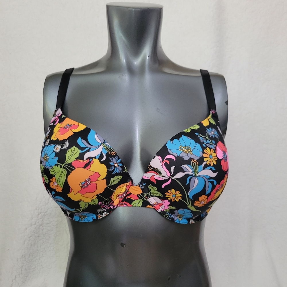 PINK Wear Everywhere push up- 36D